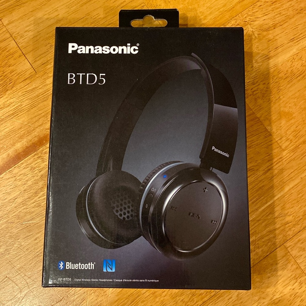 Panasonic BTD5 Bluetooth Headphones